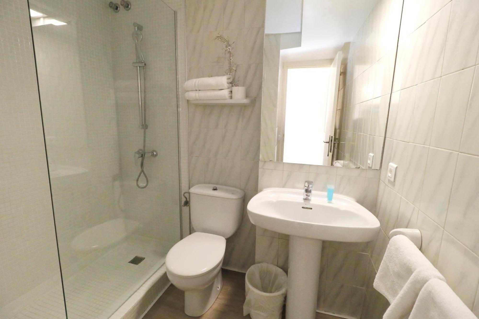 Naika Studios & Apartments Palmanova Екстериор снимка