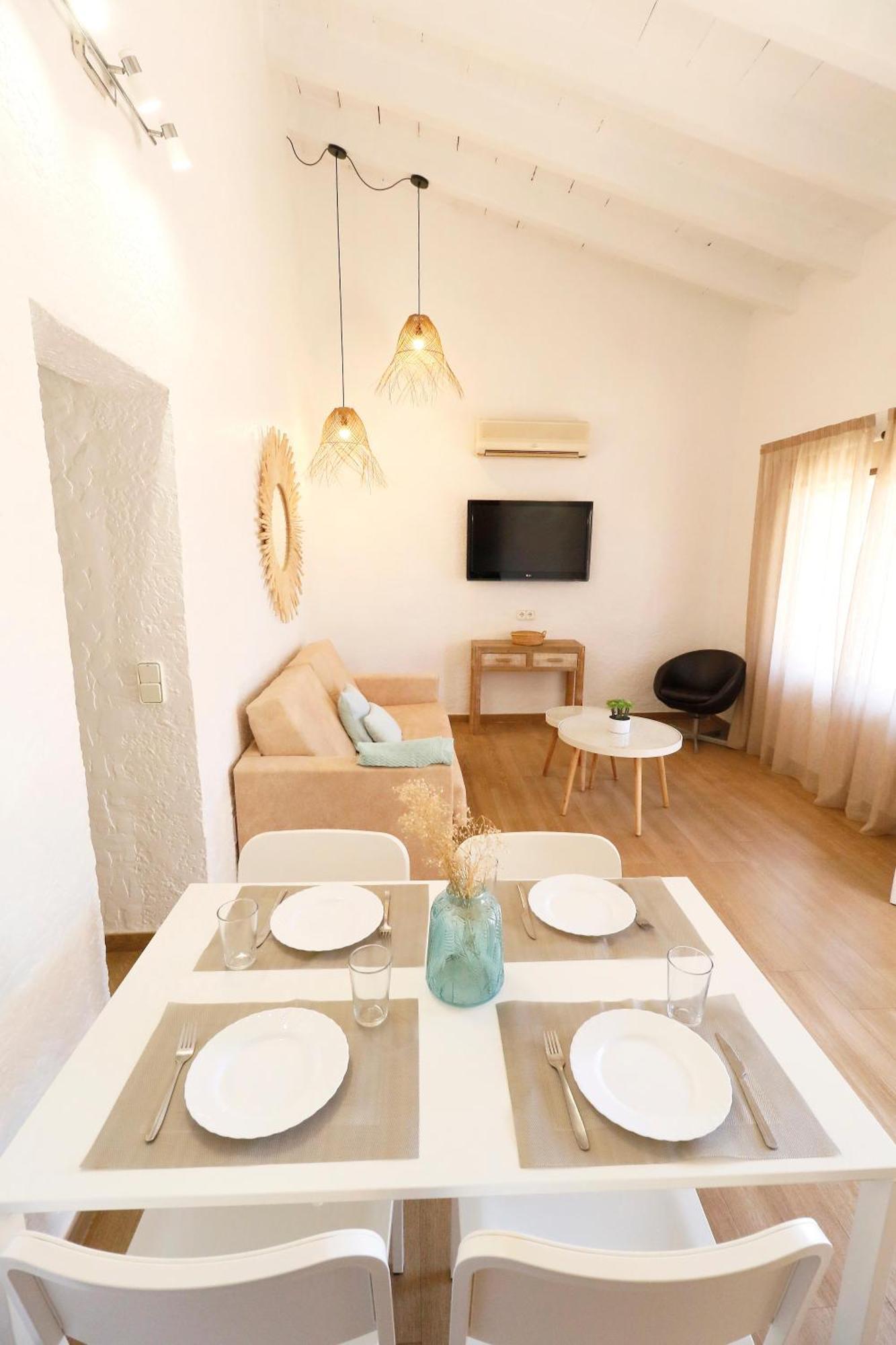 Naika Studios & Apartments Palmanova Екстериор снимка