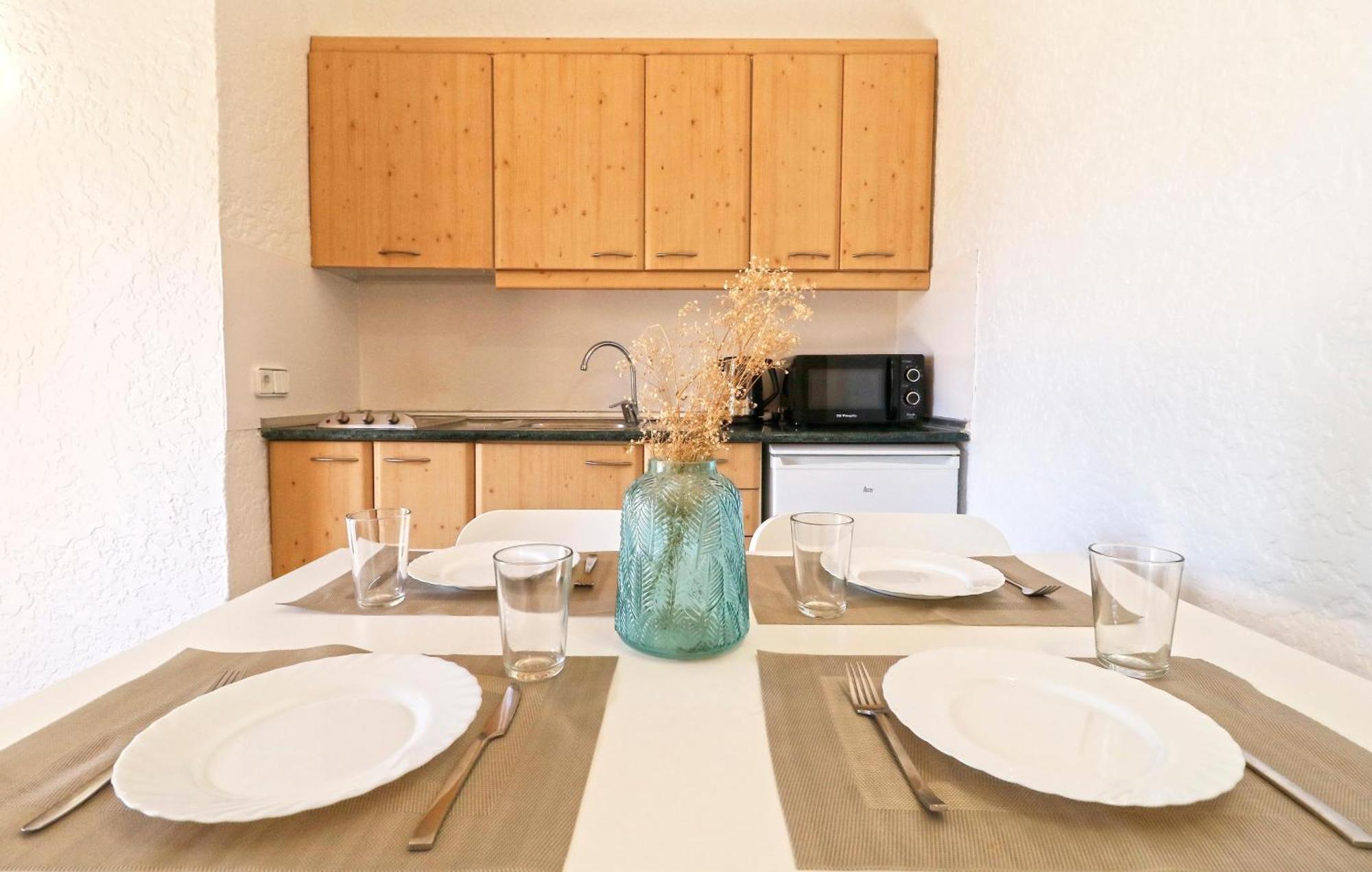 Naika Studios & Apartments Palmanova Екстериор снимка