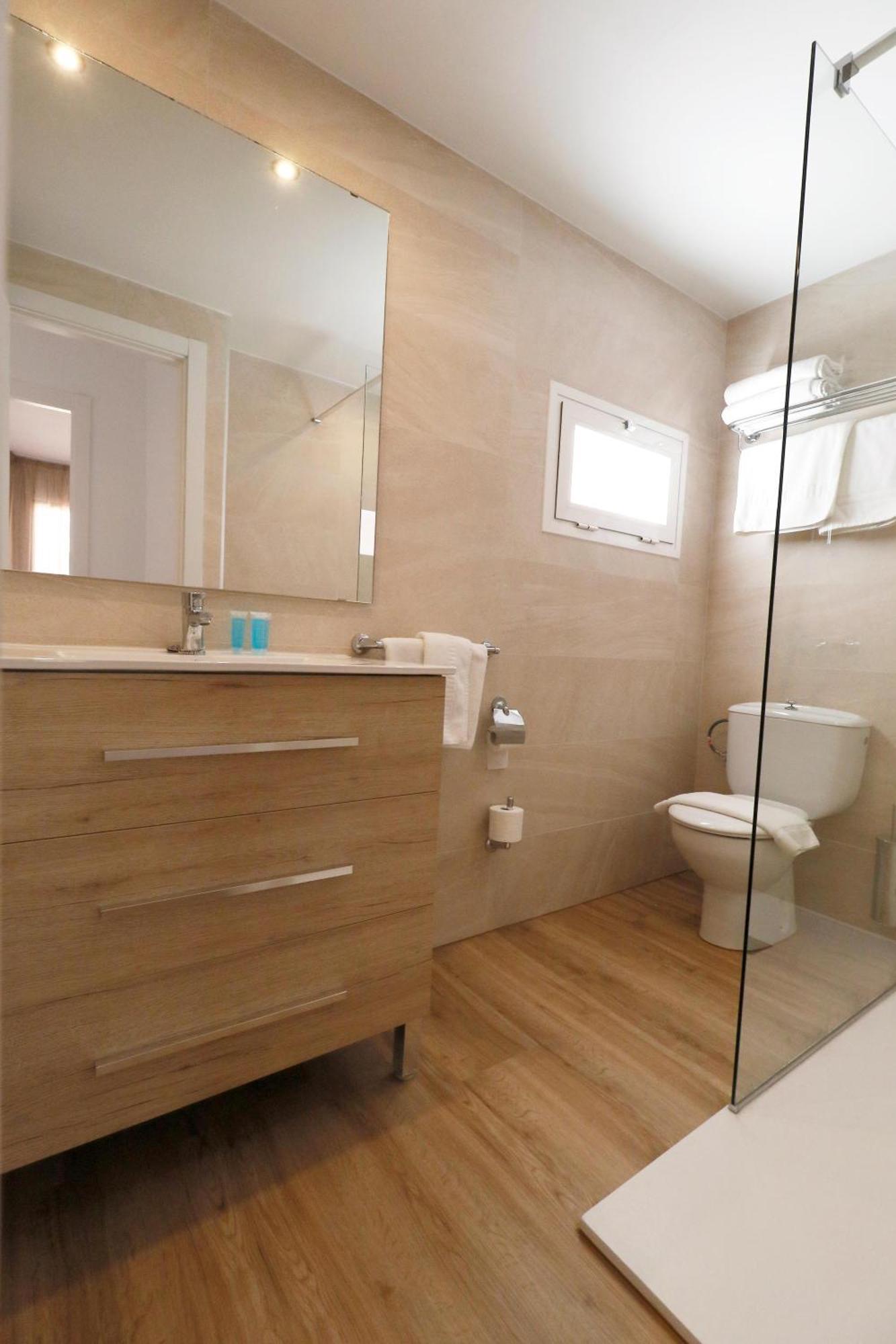 Naika Studios & Apartments Palmanova Екстериор снимка