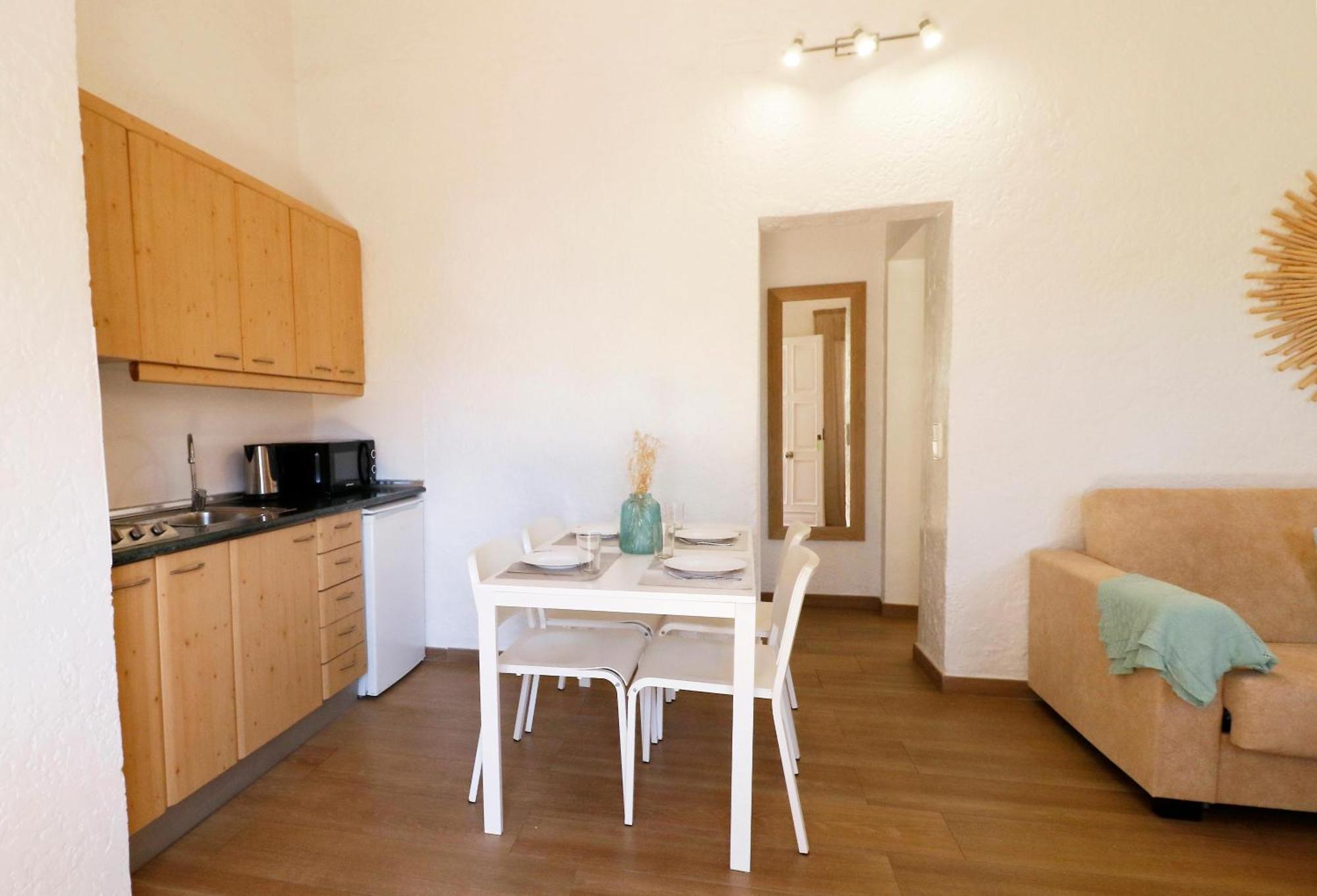 Naika Studios & Apartments Palmanova Екстериор снимка