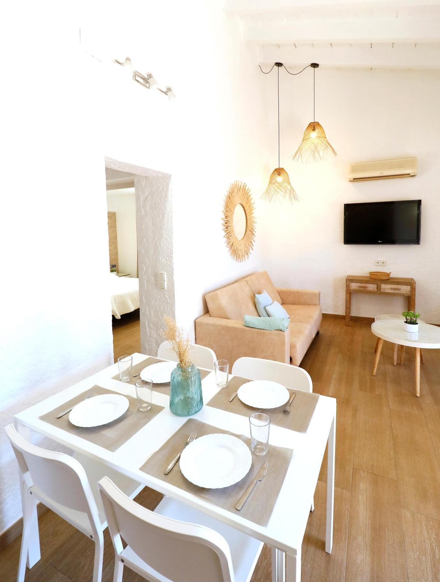 Naika Studios & Apartments Palmanova Екстериор снимка
