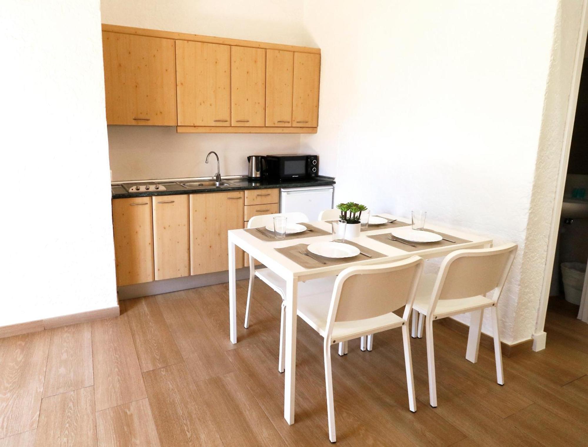 Naika Studios & Apartments Palmanova Екстериор снимка