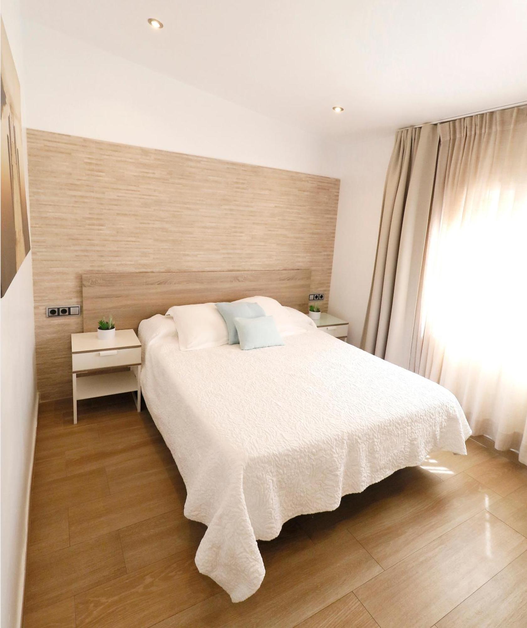 Naika Studios & Apartments Palmanova Екстериор снимка