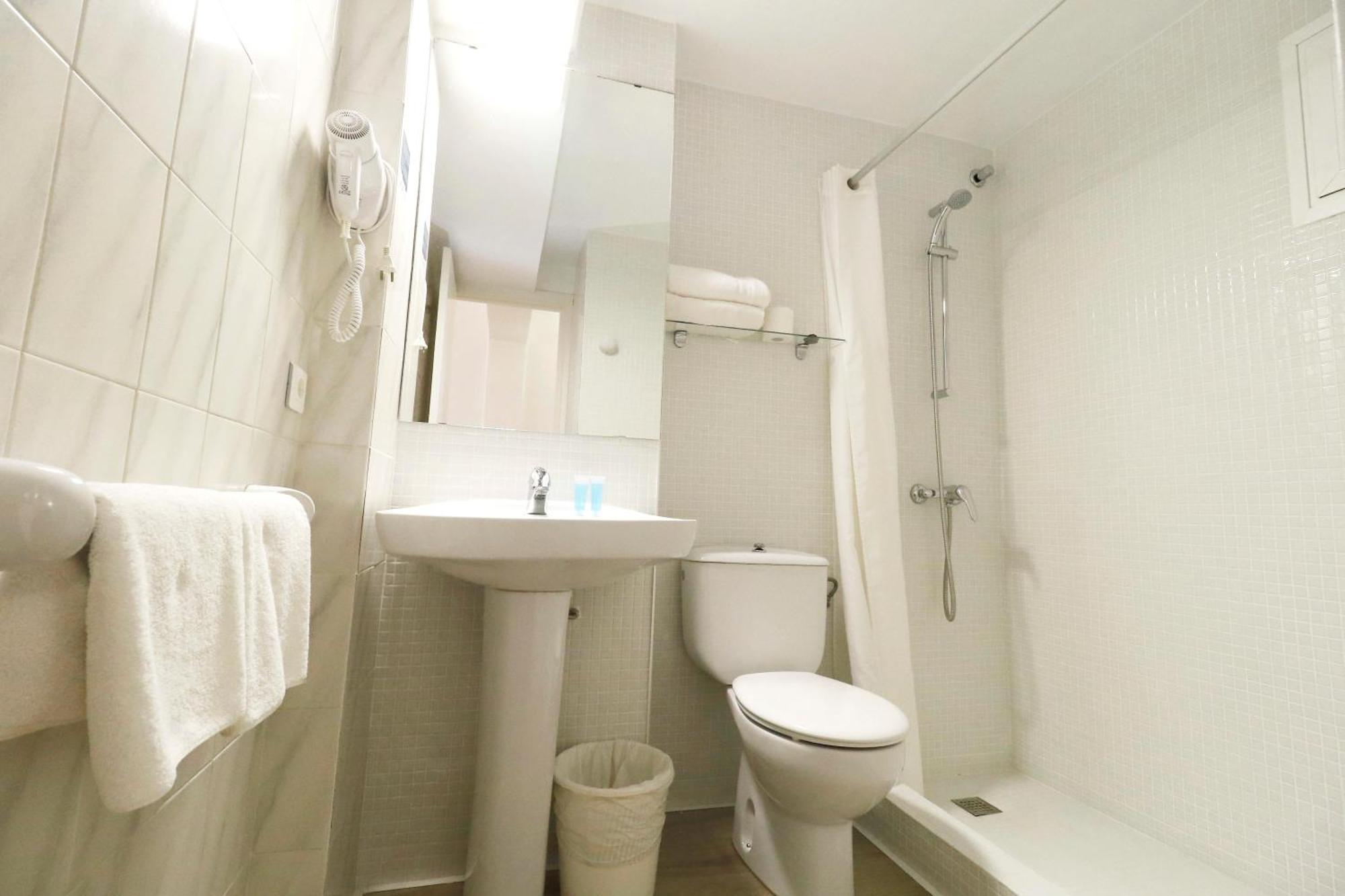 Naika Studios & Apartments Palmanova Екстериор снимка