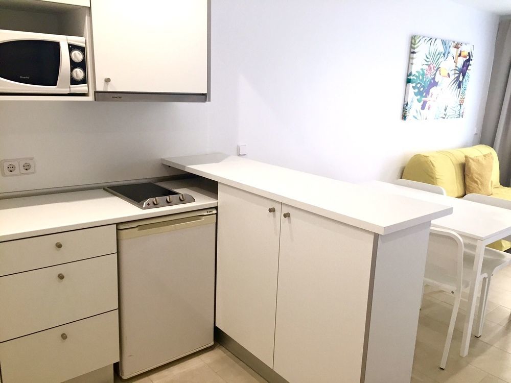 Naika Studios & Apartments Palmanova Екстериор снимка